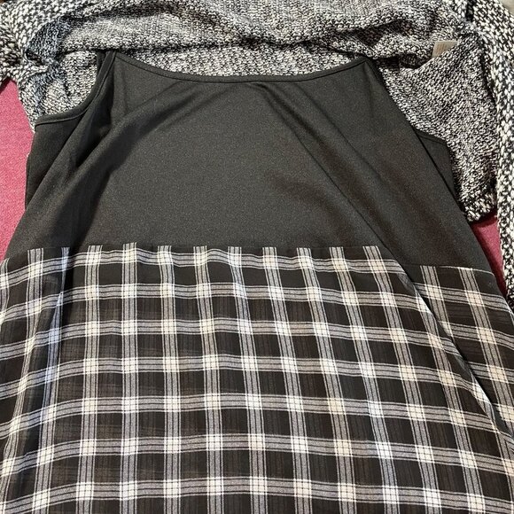 Decree Women's Black White XL‎ Cropped Sweater With Plaid Hi Lo Hem Cami - Picture 3 of 6